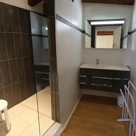 Couette-café Genevieve 3*